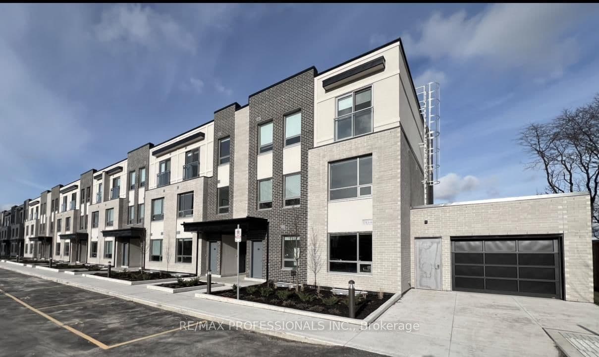 62 Dixfield Drive, Unit 140 - Image 1