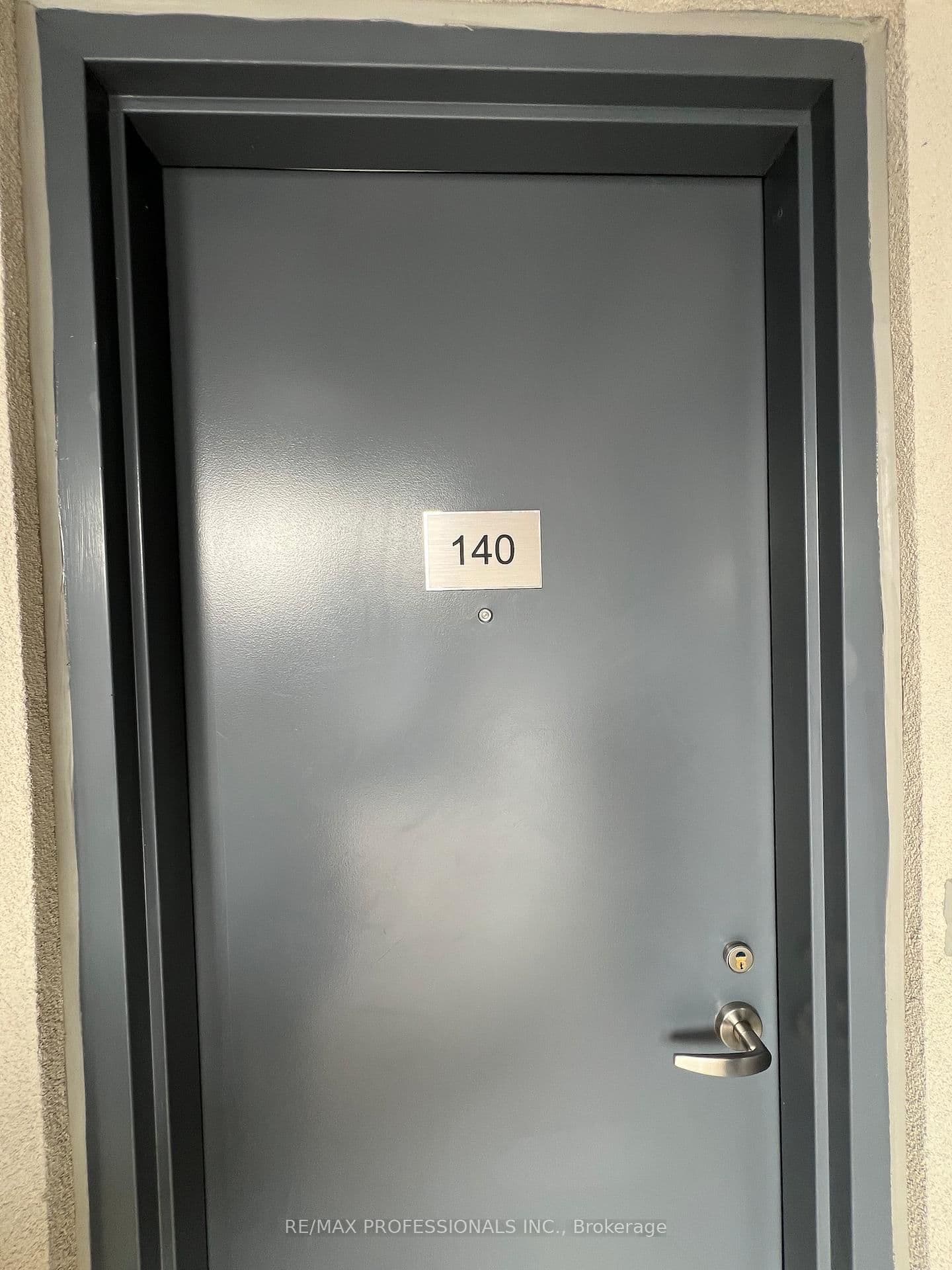 62 Dixfield Drive, Unit 140 thumbnail 2