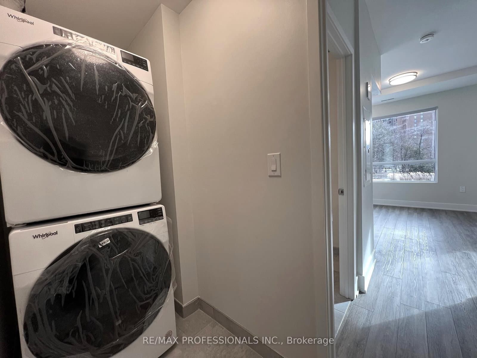 62 Dixfield Drive, Unit 102 thumbnail 15