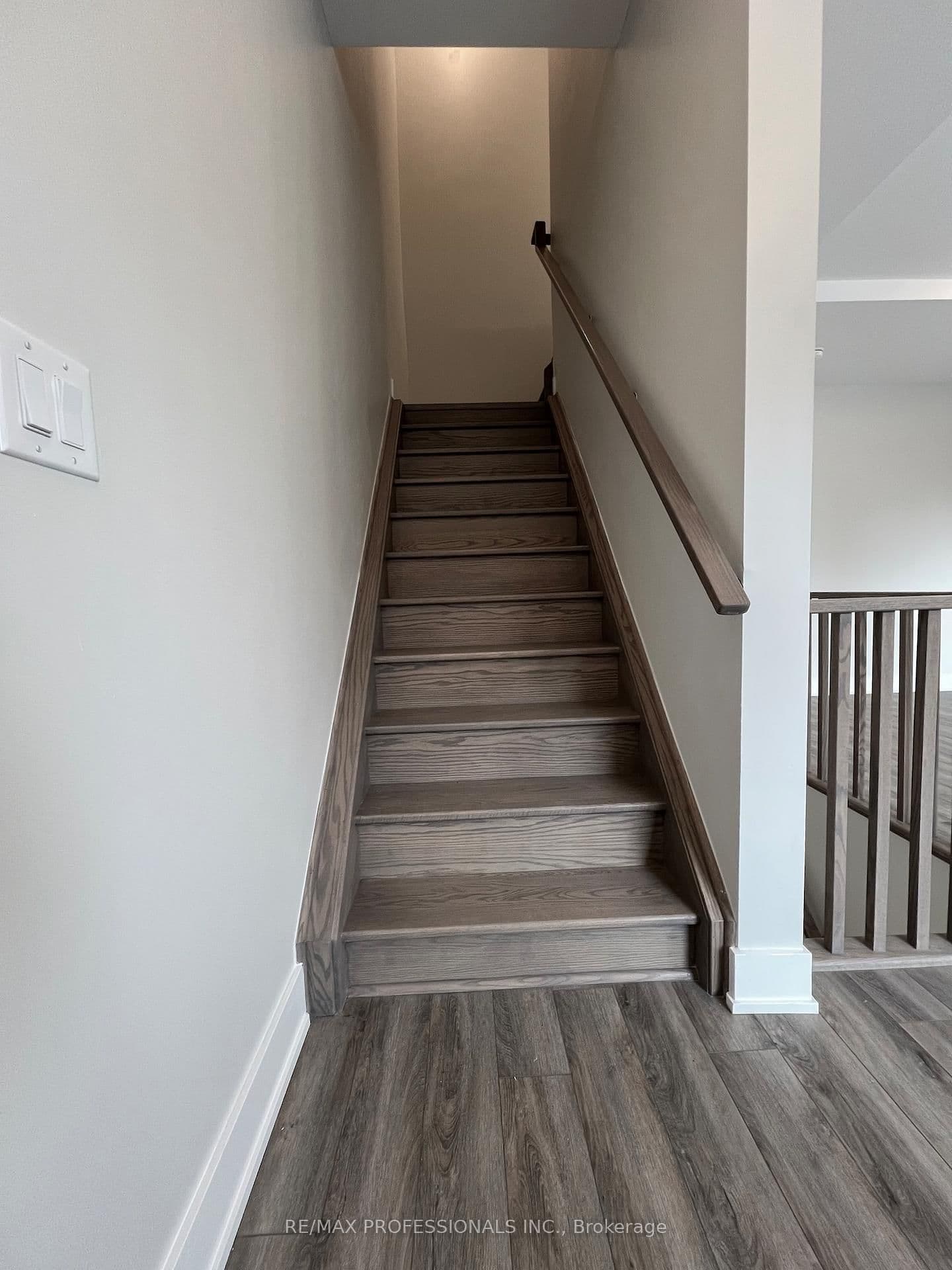 62 Dixfield Drive, Unit 102 thumbnail 18