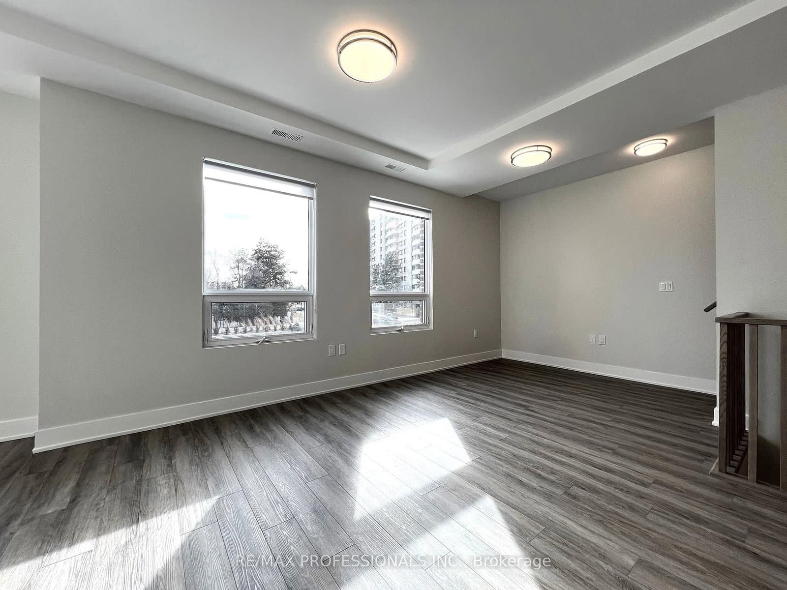 62 Dixfield Drive, Unit 102 thumbnail 6