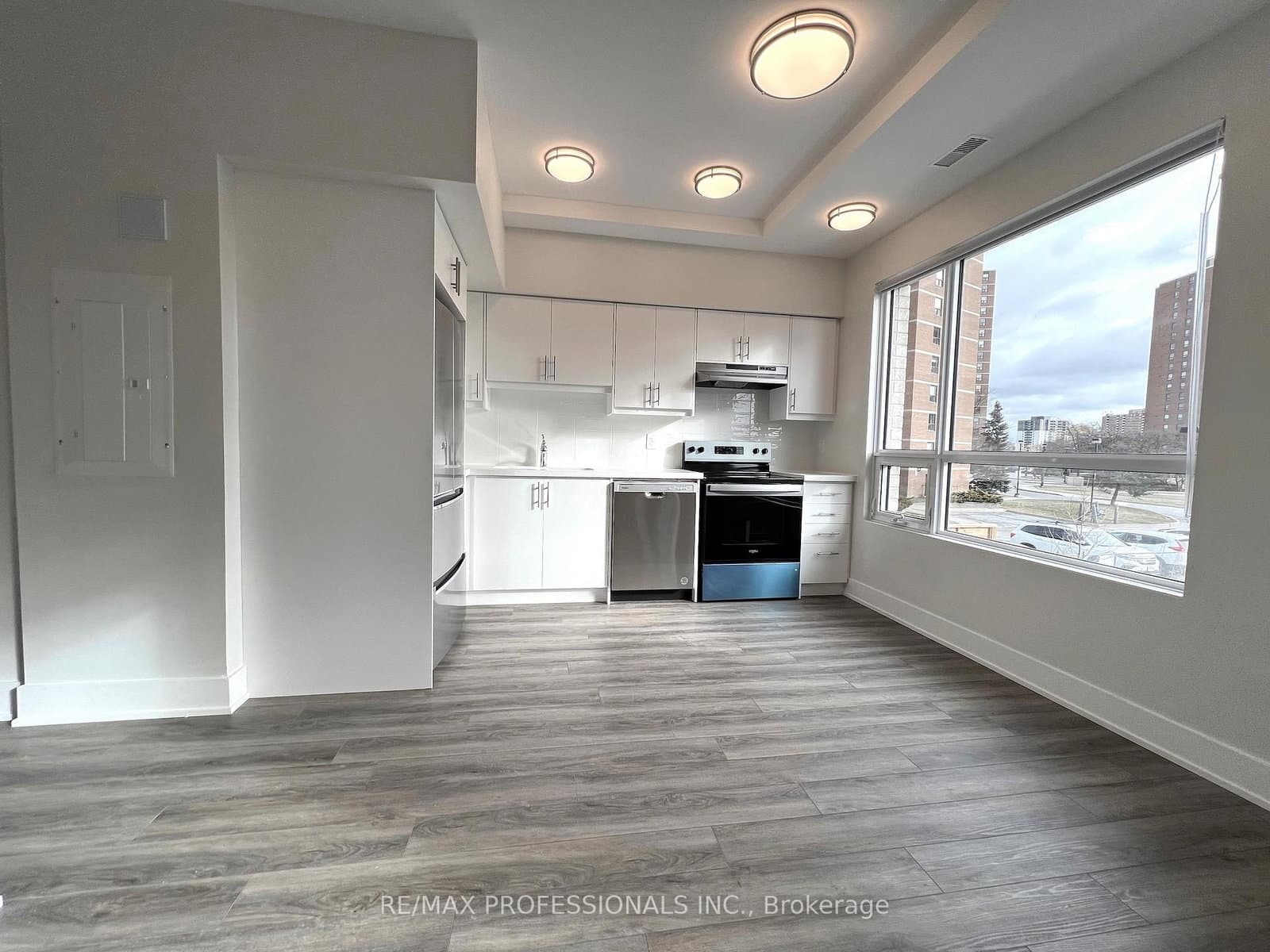 62 Dixfield Drive, Unit 102 thumbnail 9