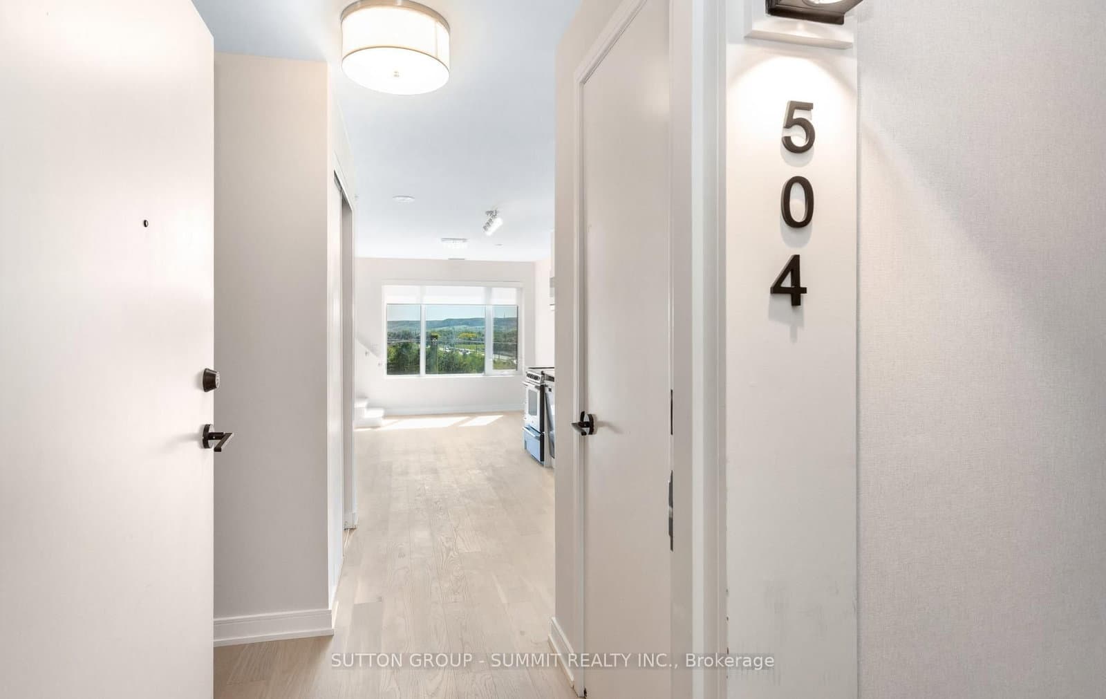 8010 Derry Road, Unit 504 thumbnail 3