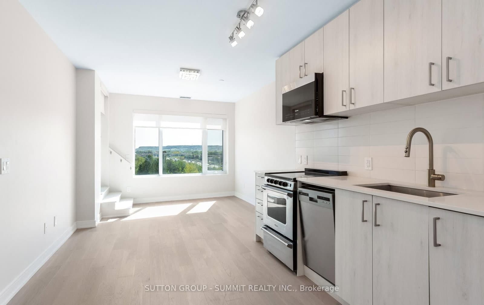 8010 Derry Road, Unit 504 thumbnail 6