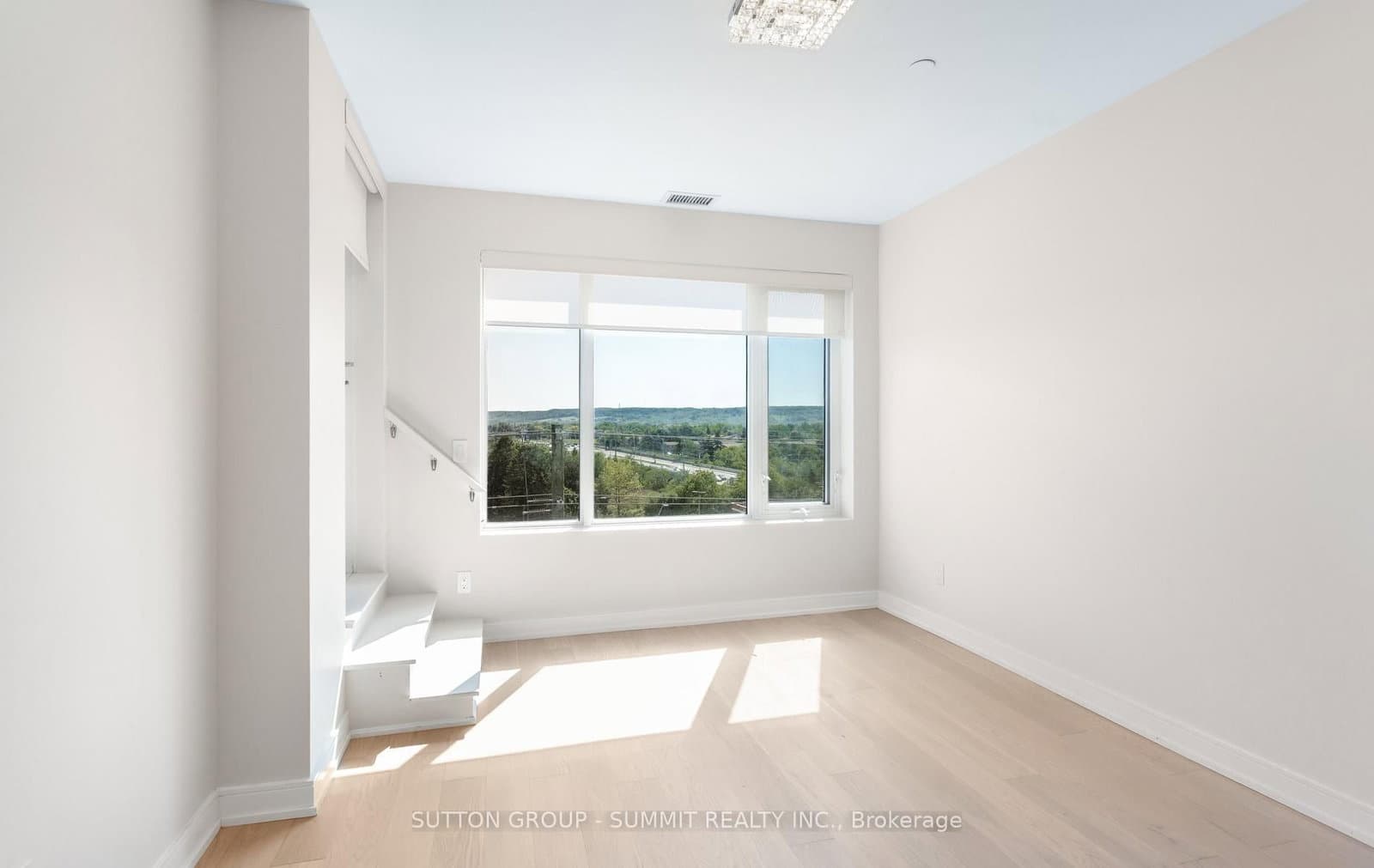 8010 Derry Road, Unit 504 thumbnail 8