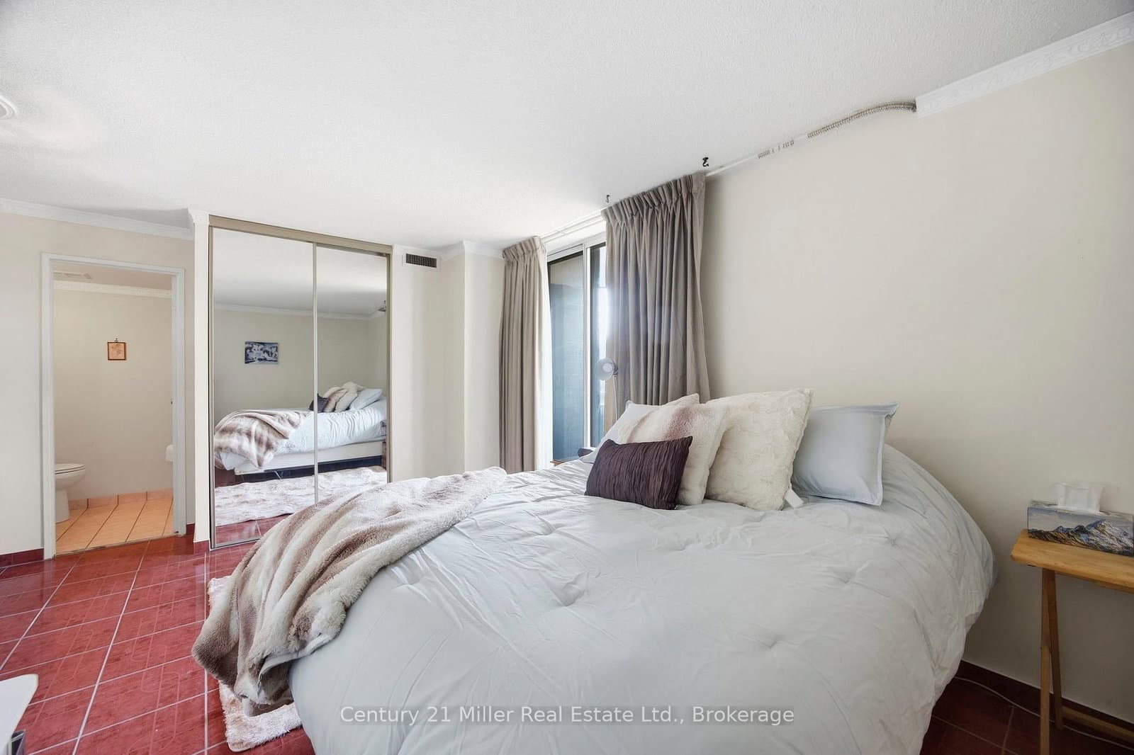 3845 Lake Shore Boulevard W, Unit 411 thumbnail 17