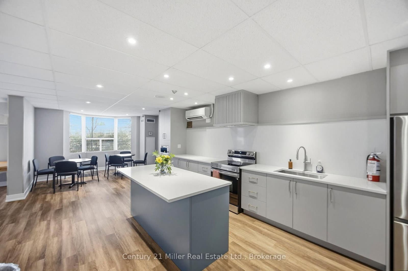 3845 Lake Shore Boulevard W, Unit 411 thumbnail 26