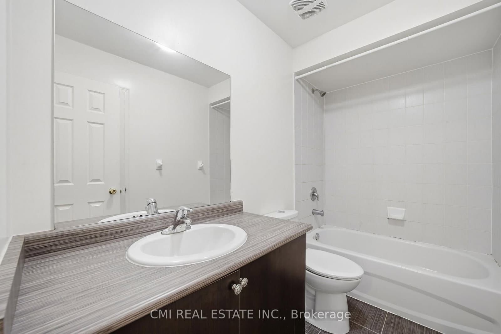 14 Gulfbrook Circle thumbnail 30