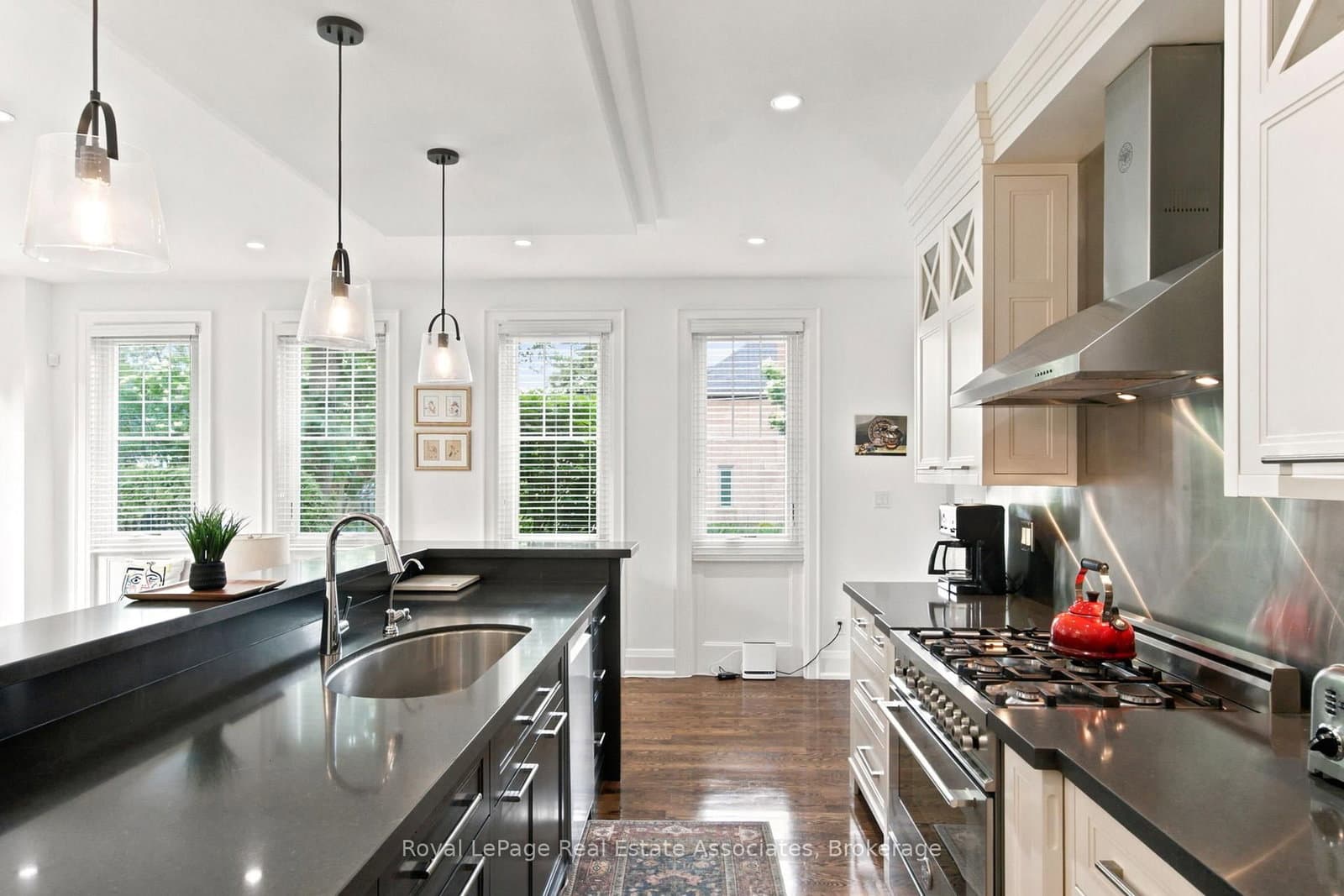 32 Jopling Avenue N thumbnail 14