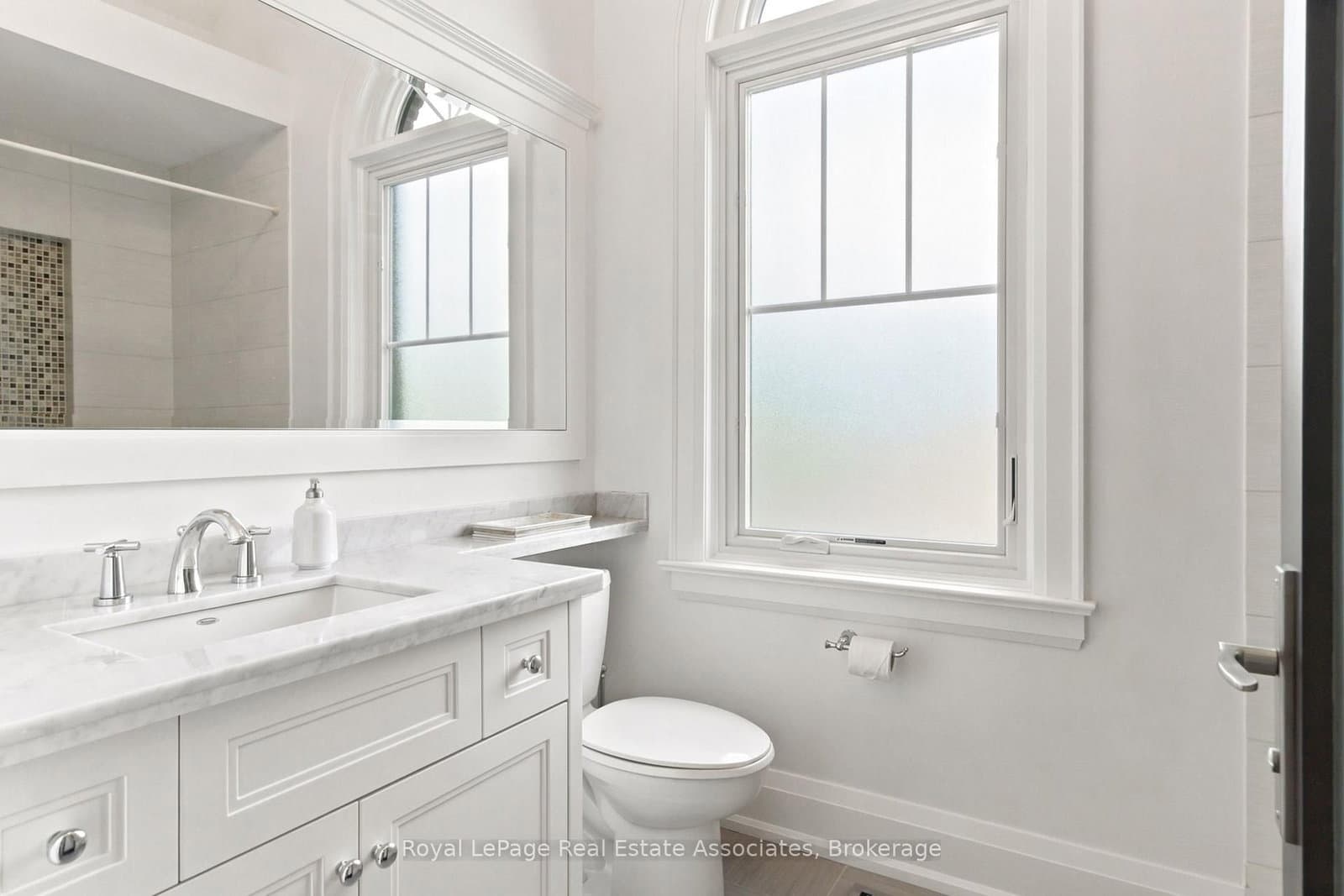 32 Jopling Avenue N thumbnail 34