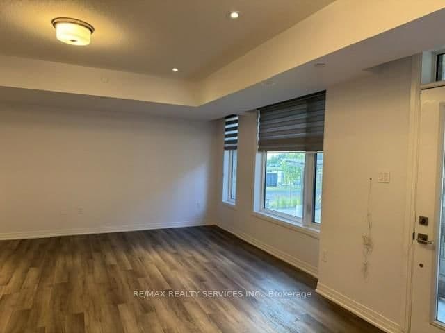 15 Fieldridge Crescent, Unit 1 thumbnail 3