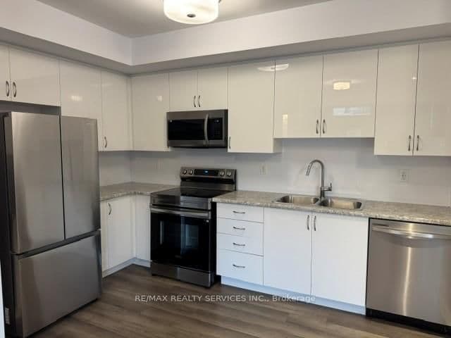 15 Fieldridge Crescent, Unit 1 thumbnail 6