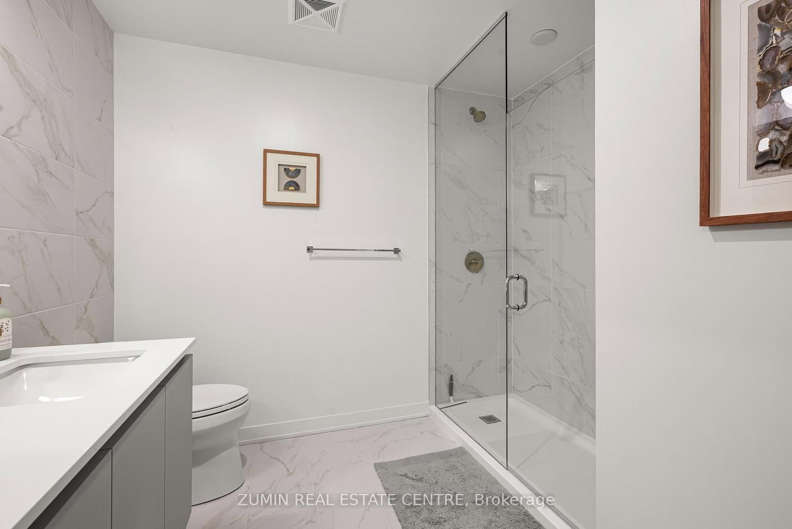 405 Dundas Street W, Unit 526 thumbnail 12