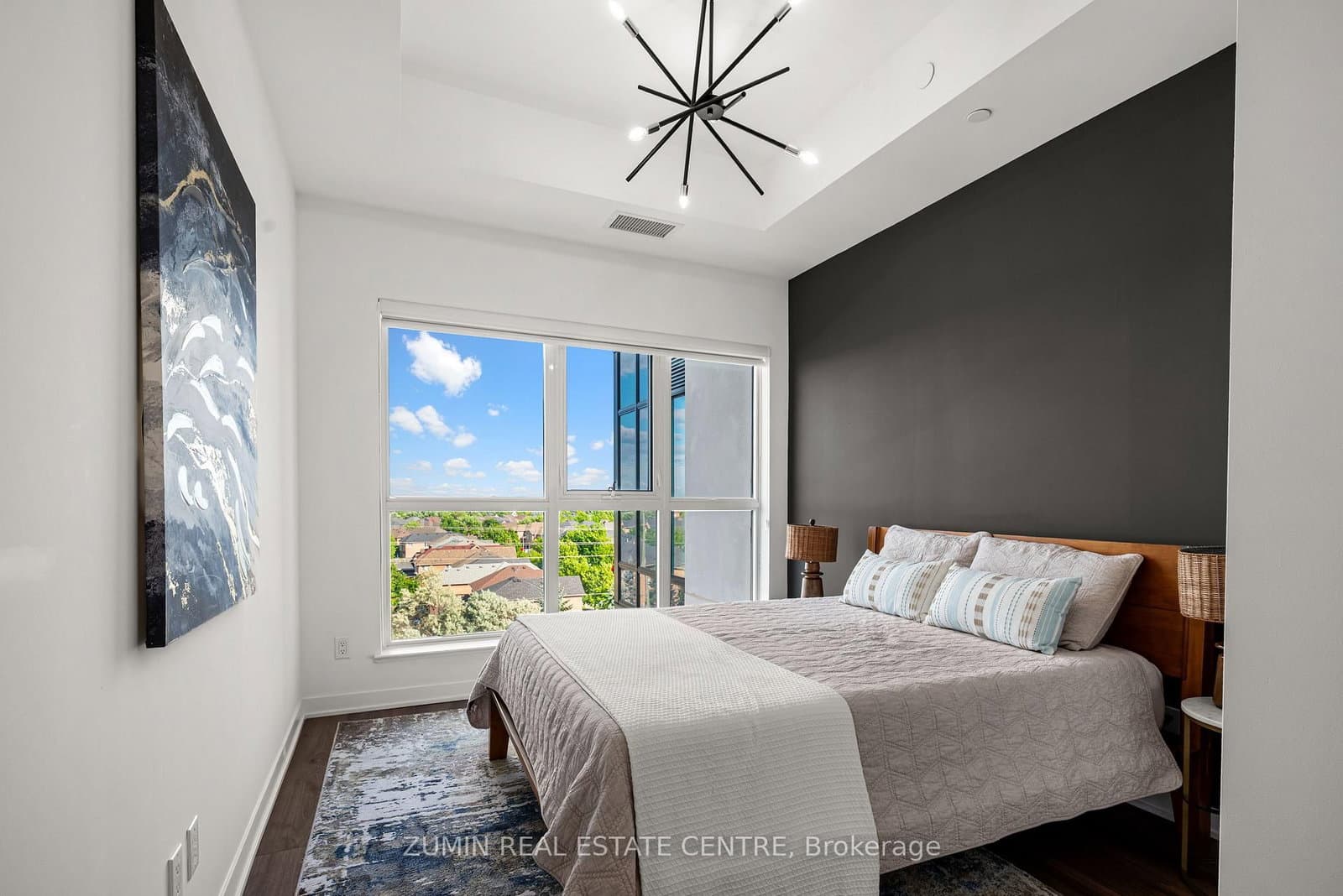 405 Dundas Street W, Unit 526 thumbnail 9