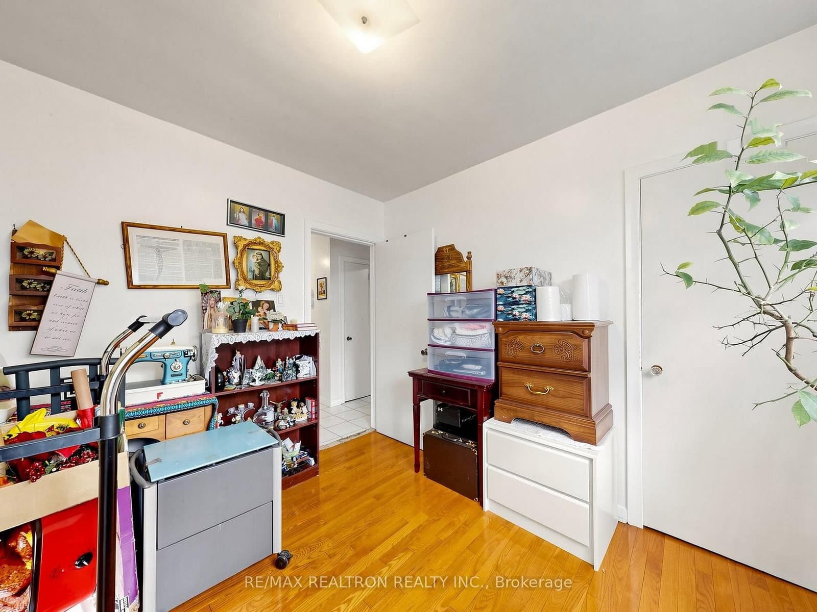 9 Clevedon Street E thumbnail 21