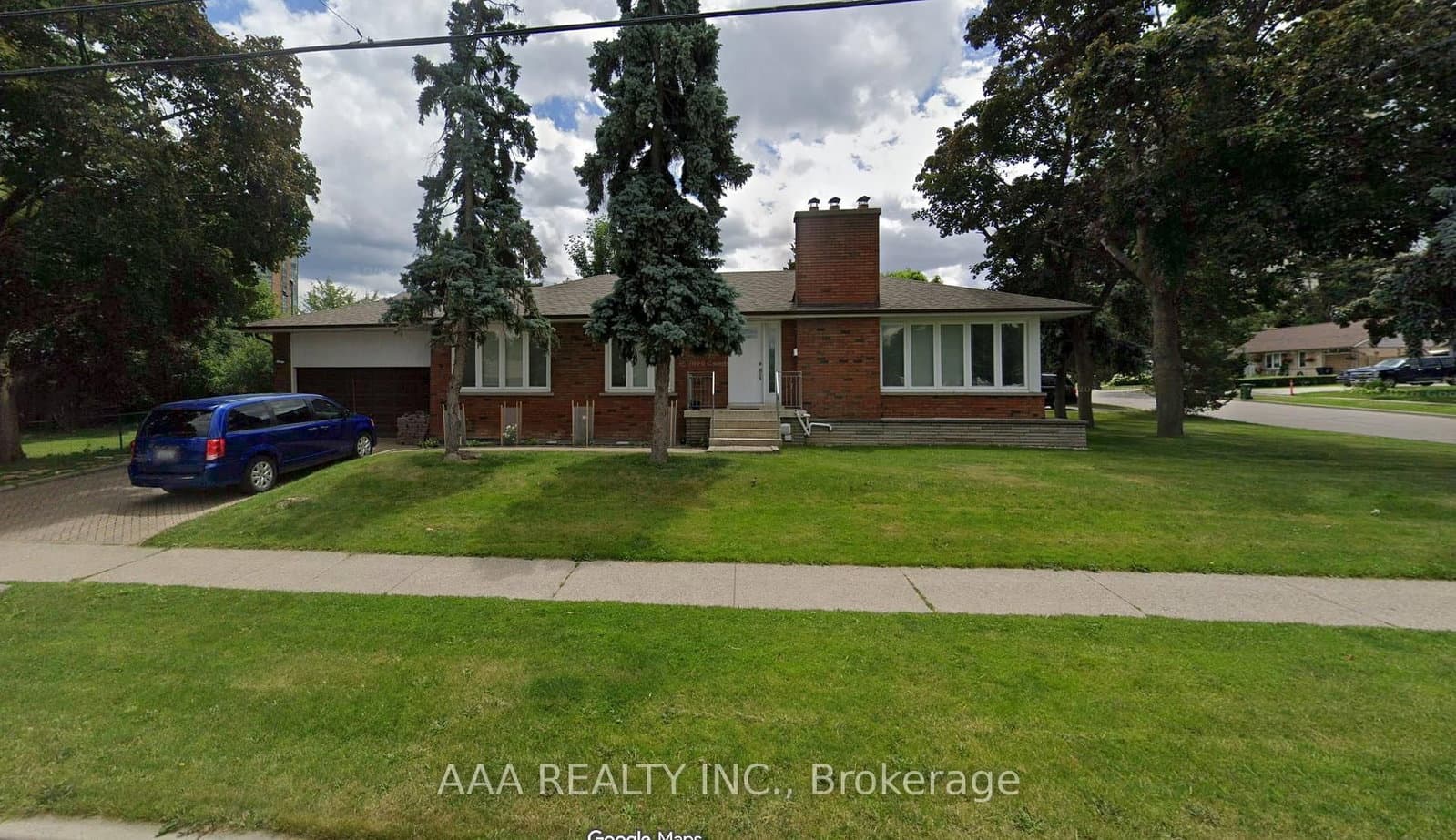 27 Kingsview Boulevard, Unit 1 (Lower Level) - Image 1