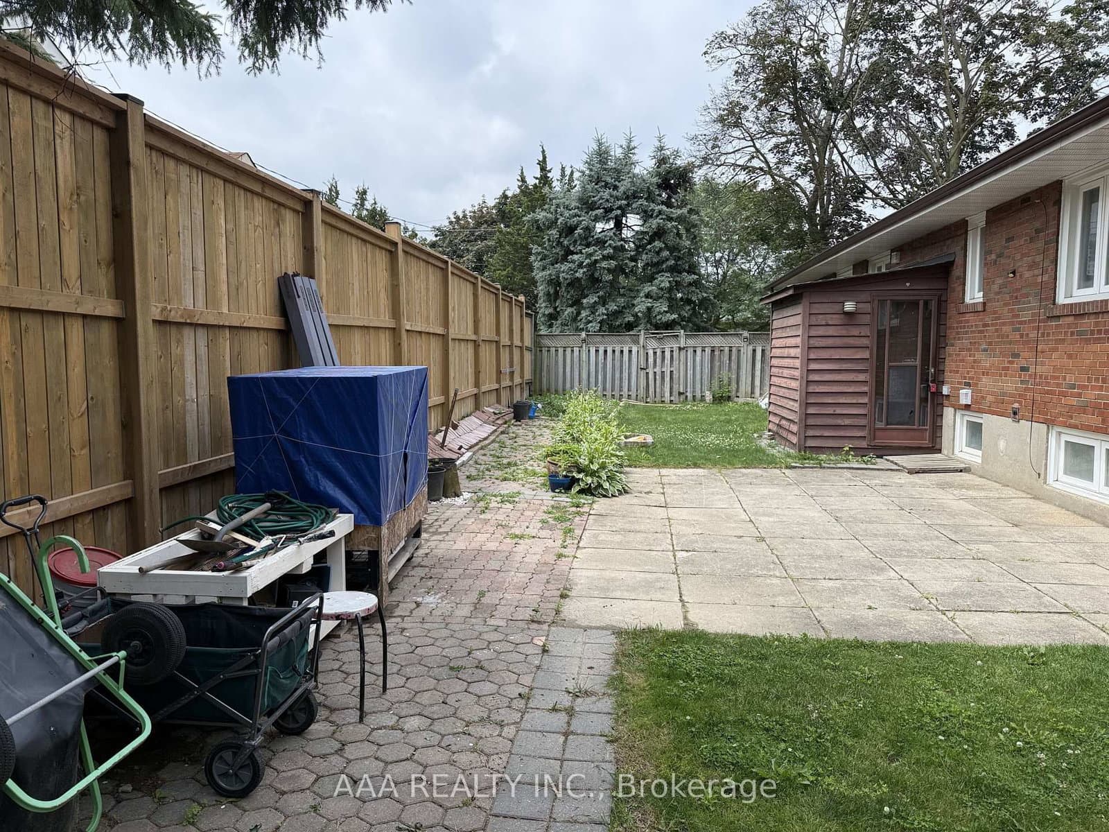 27 Kingsview Boulevard, Unit 1 (Lower Level) thumbnail 5