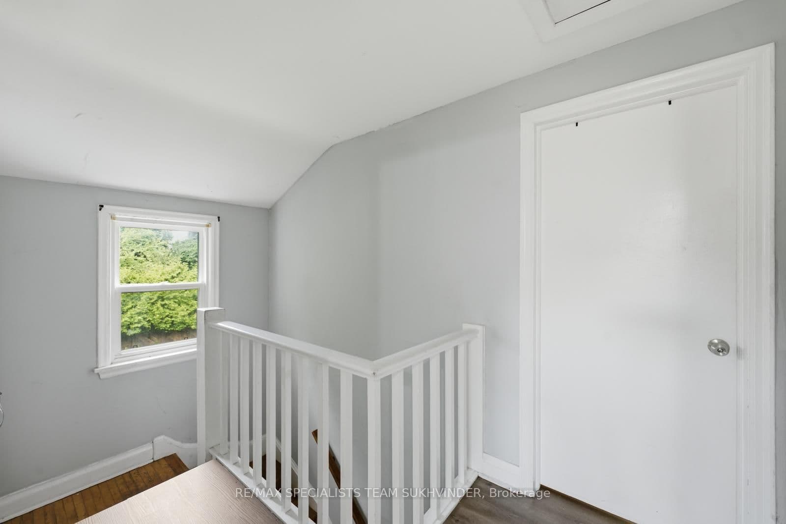 156 Mill Street S thumbnail 24