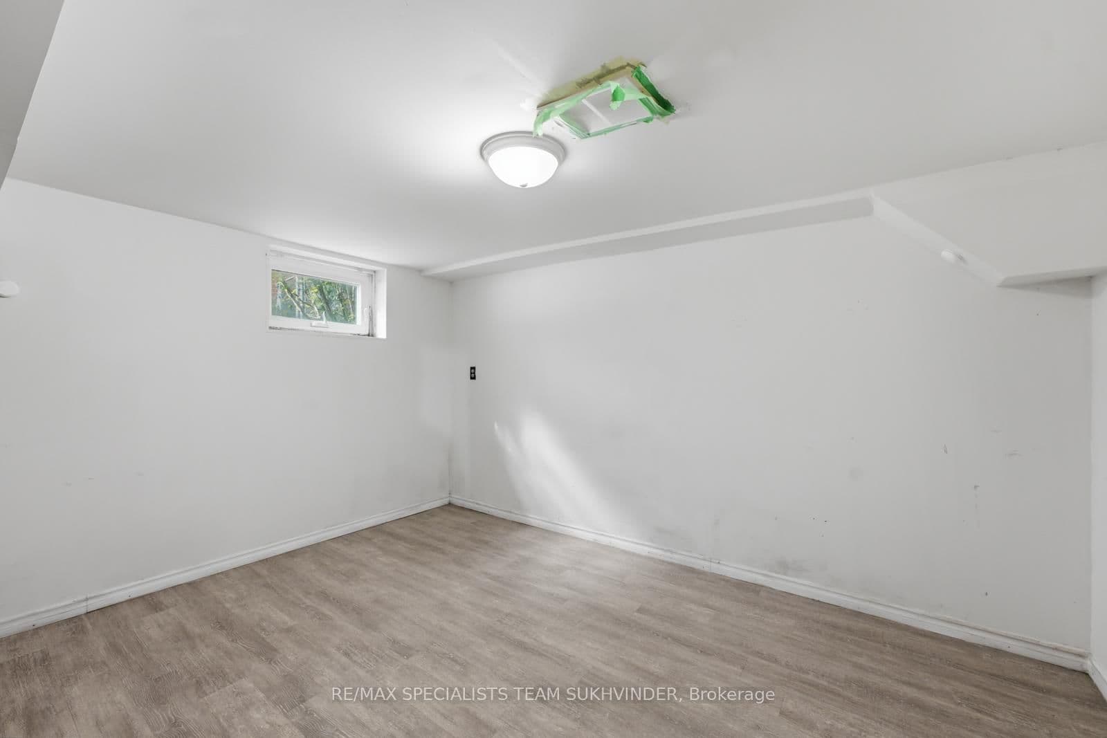 156 Mill Street S thumbnail 32