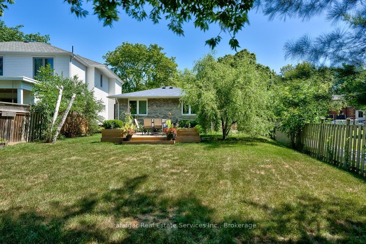 461 Maple Avenue thumbnail 8