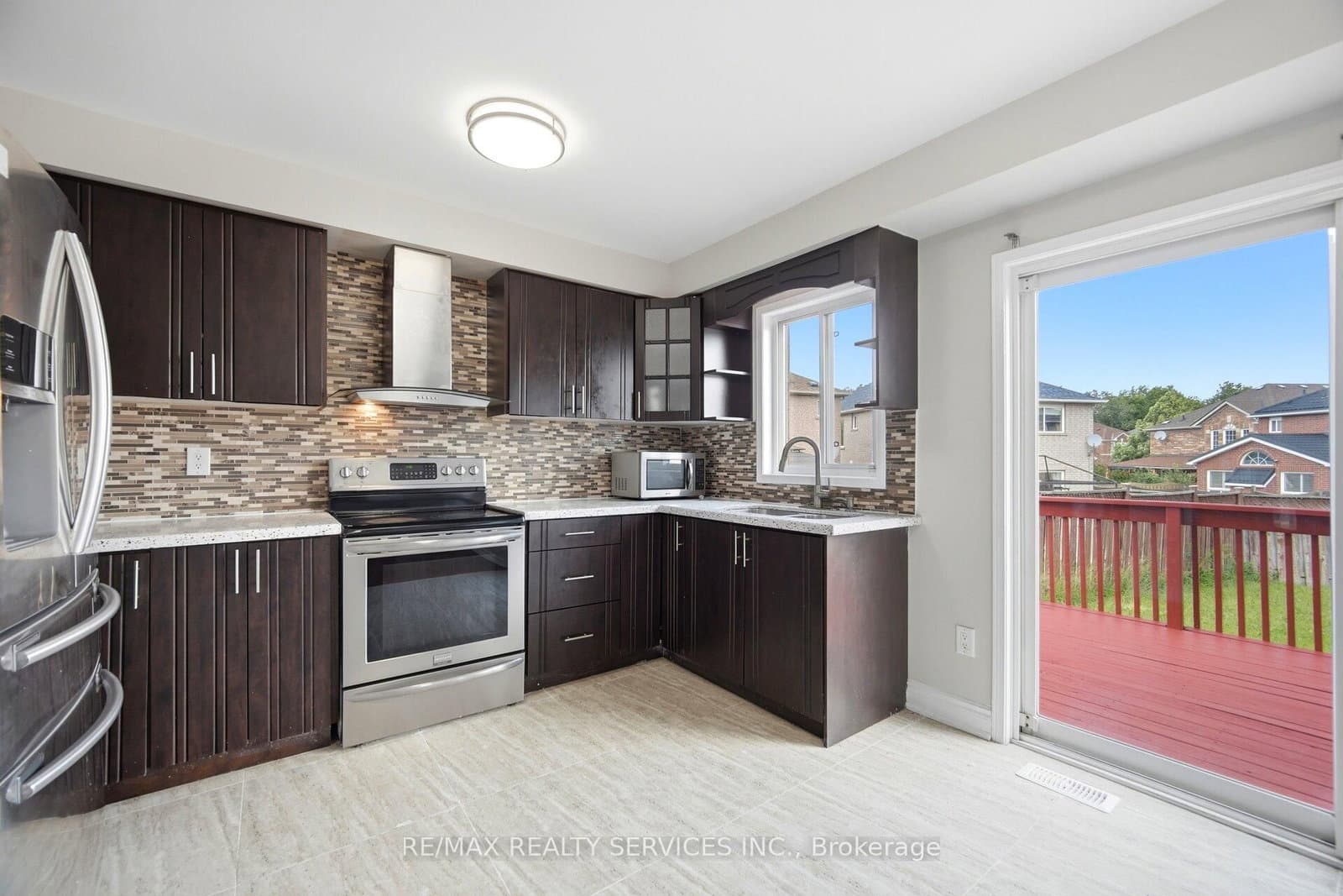 249 Sunny Meadow Boulevard thumbnail 16