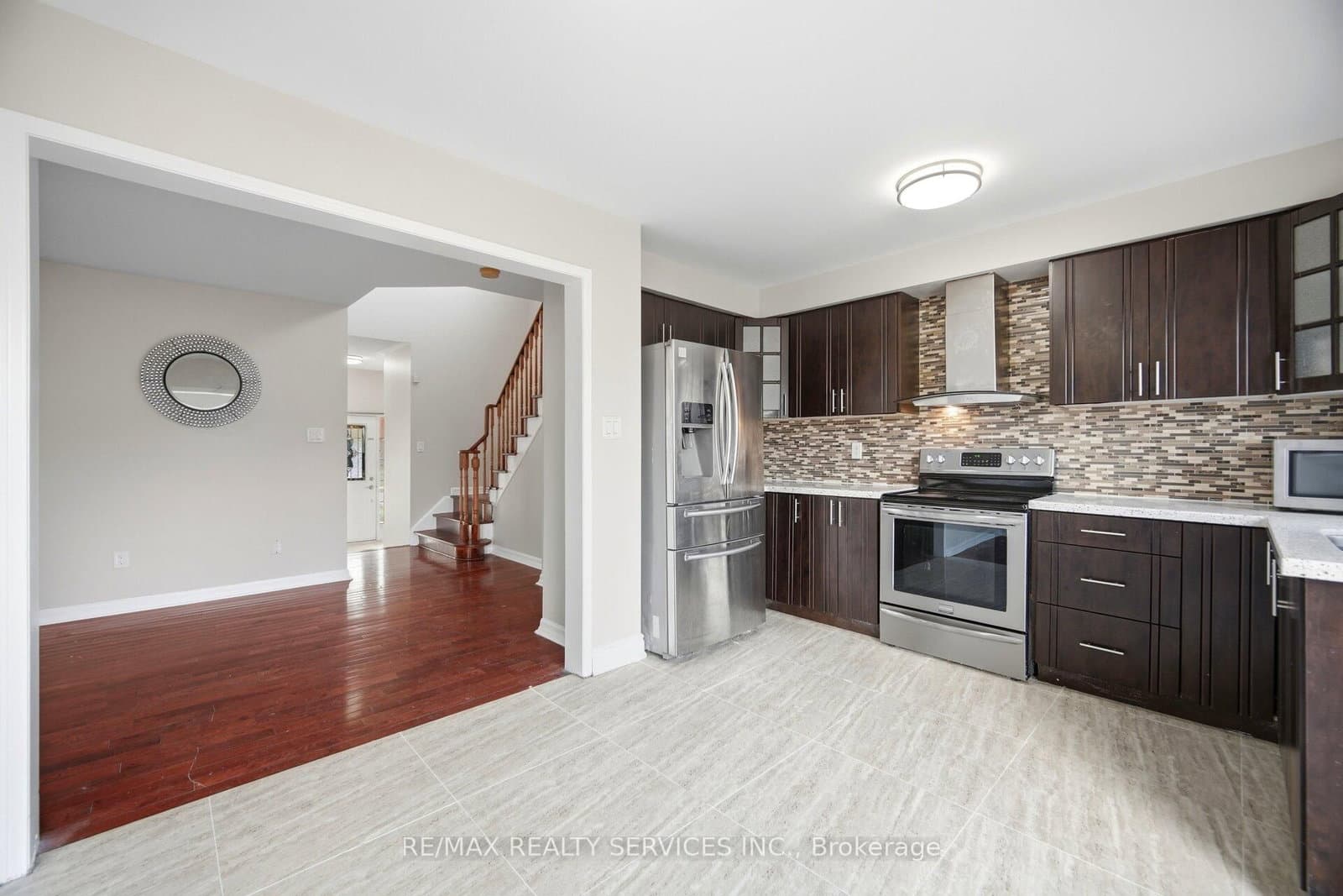 249 Sunny Meadow Boulevard thumbnail 17