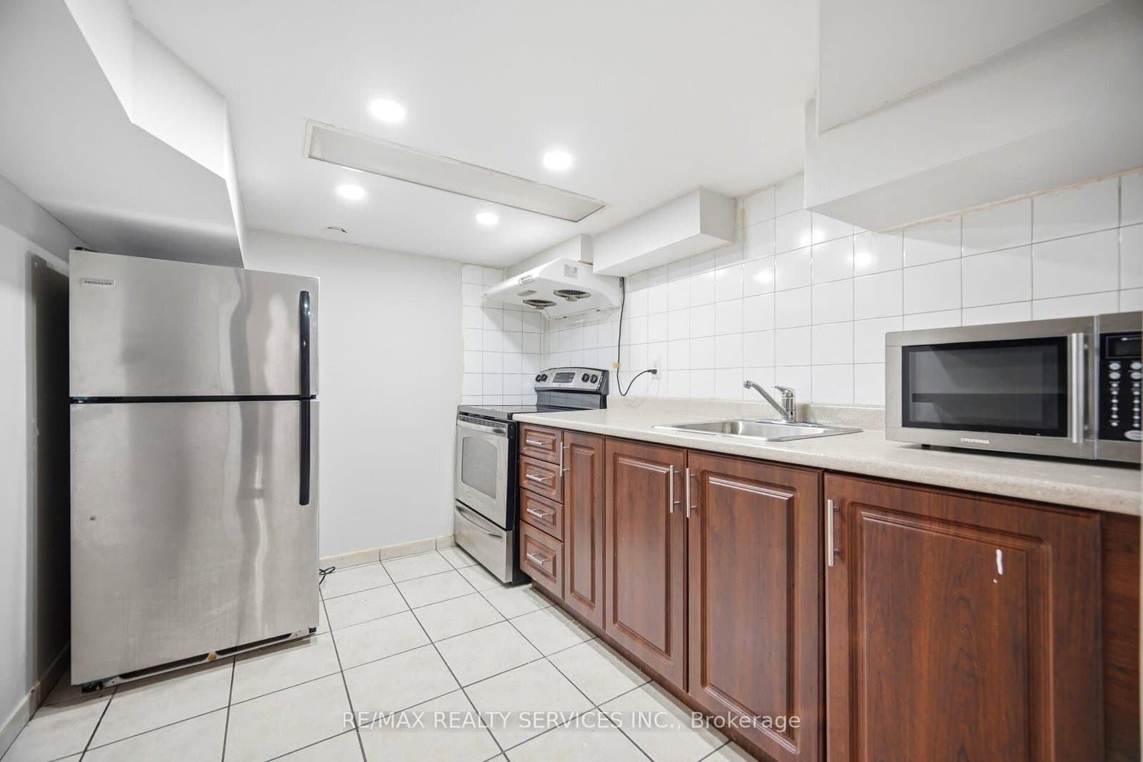 249 Sunny Meadow Boulevard thumbnail 40
