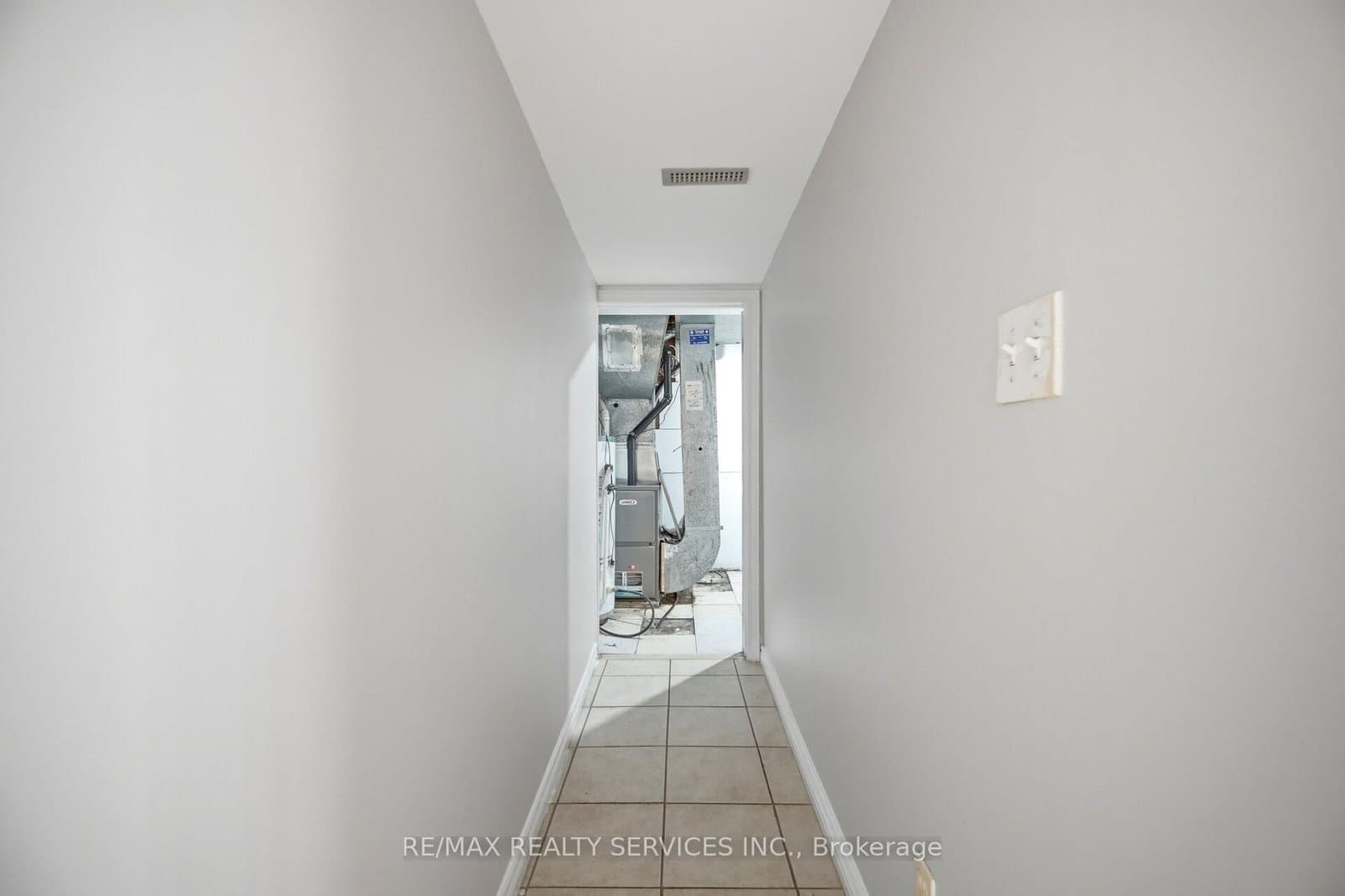 249 Sunny Meadow Boulevard thumbnail 44
