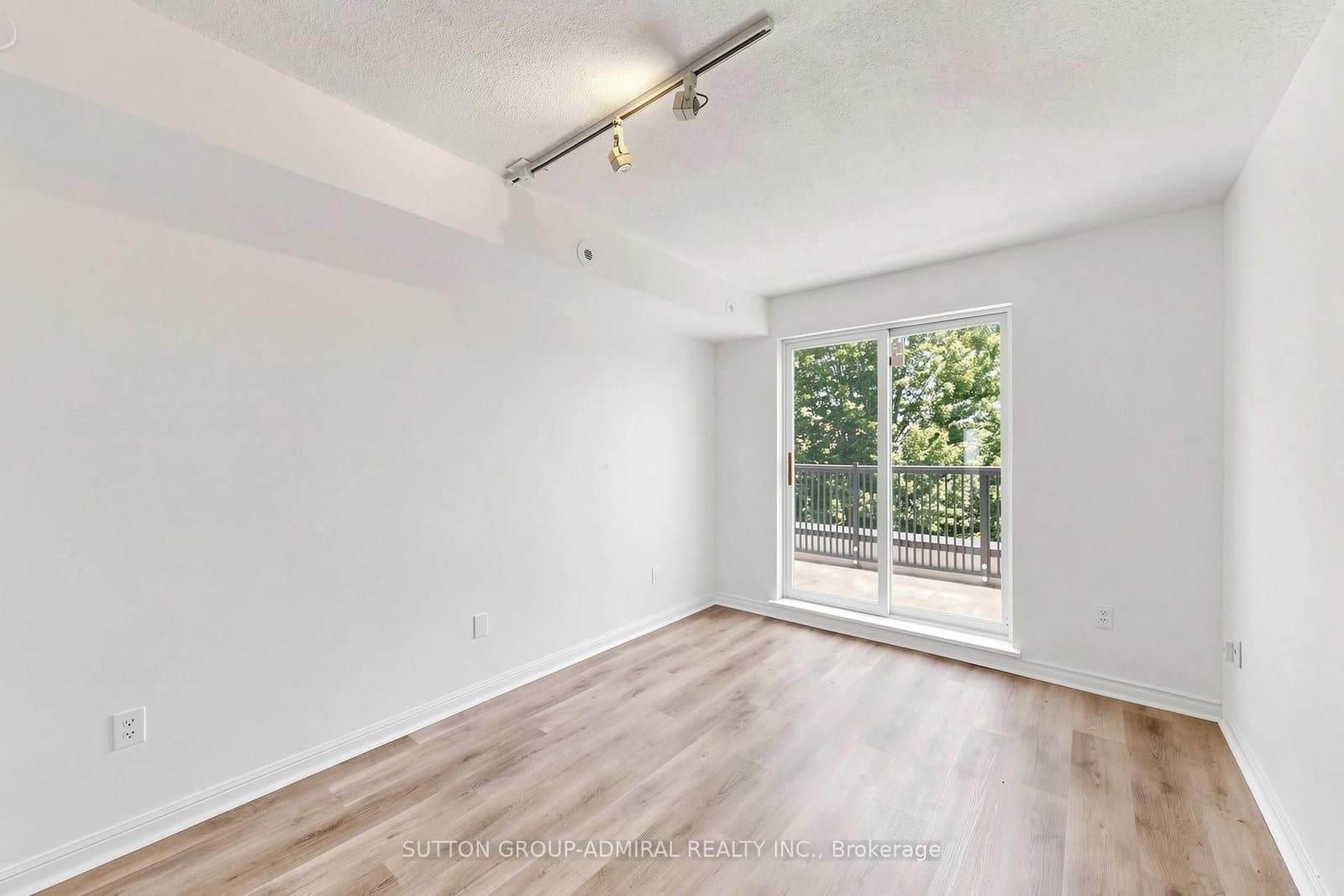 115 George Appleton Way, Unit 2131 thumbnail 12
