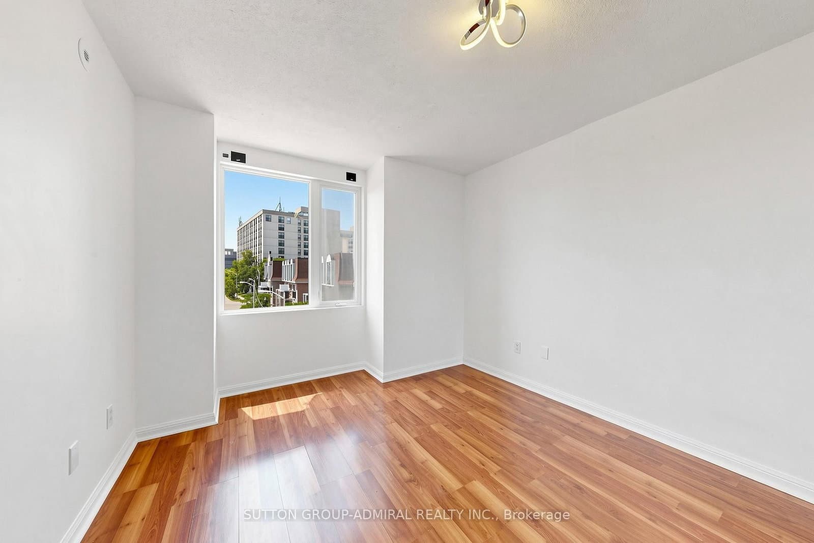 115 George Appleton Way, Unit 2131 thumbnail 14