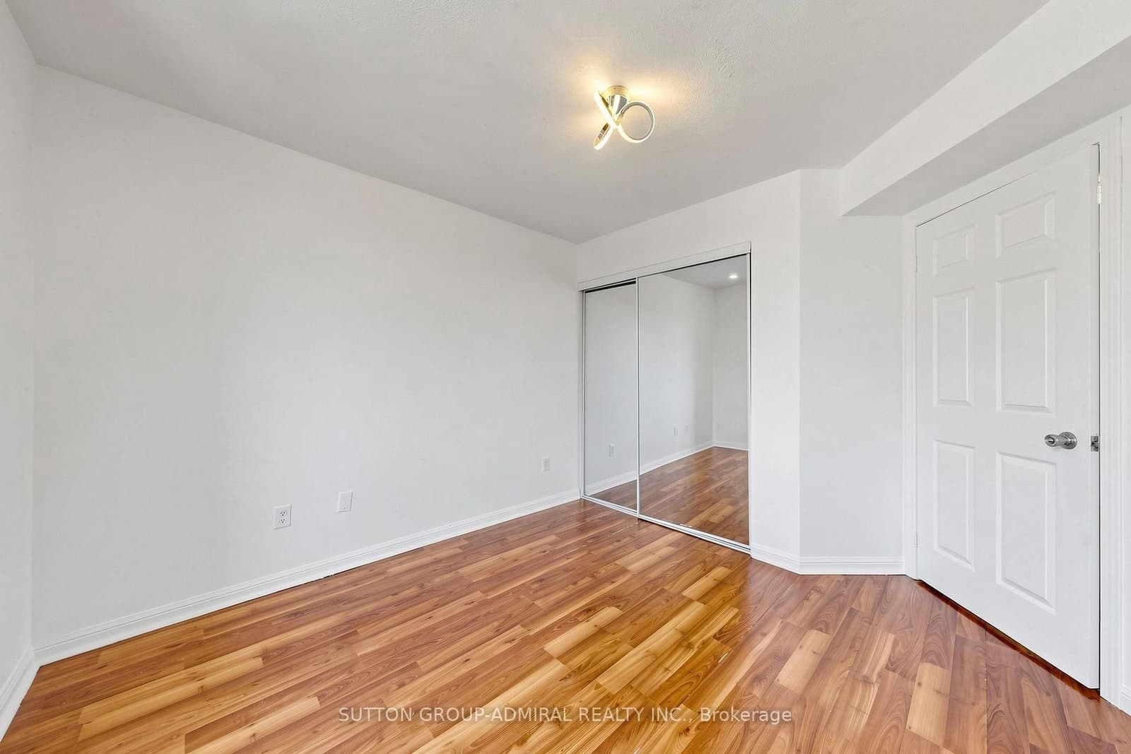 115 George Appleton Way, Unit 2131 thumbnail 15