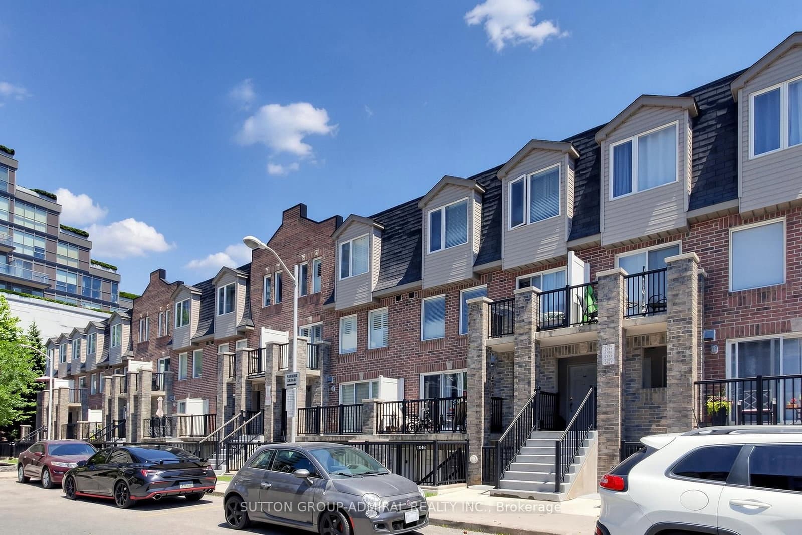 115 George Appleton Way, Unit 2131 thumbnail 2