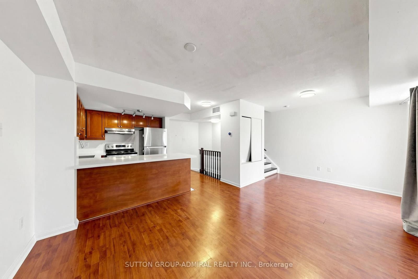 115 George Appleton Way, Unit 2131 thumbnail 6