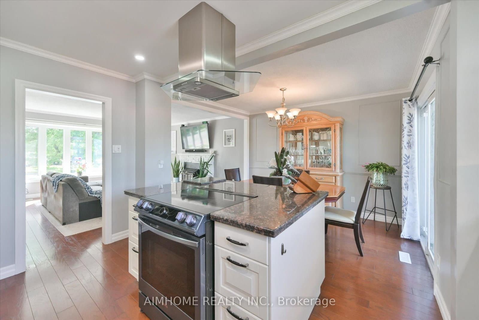 232 McMurchy Avenue thumbnail 14