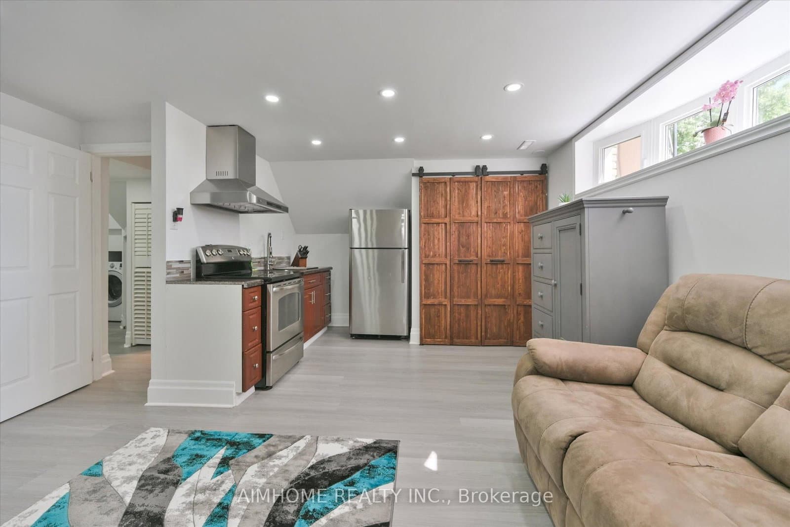 232 McMurchy Avenue thumbnail 28