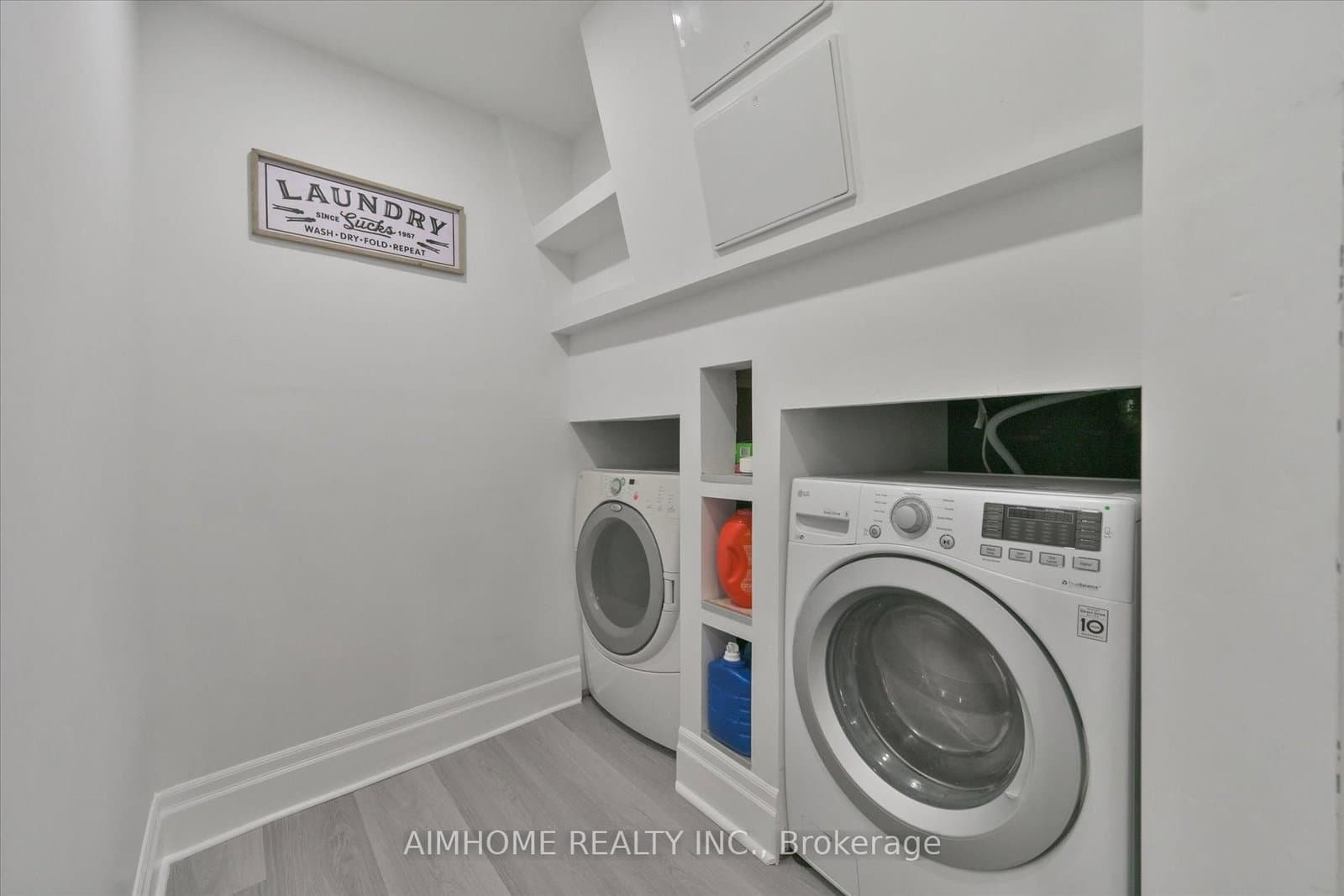 232 McMurchy Avenue thumbnail 31