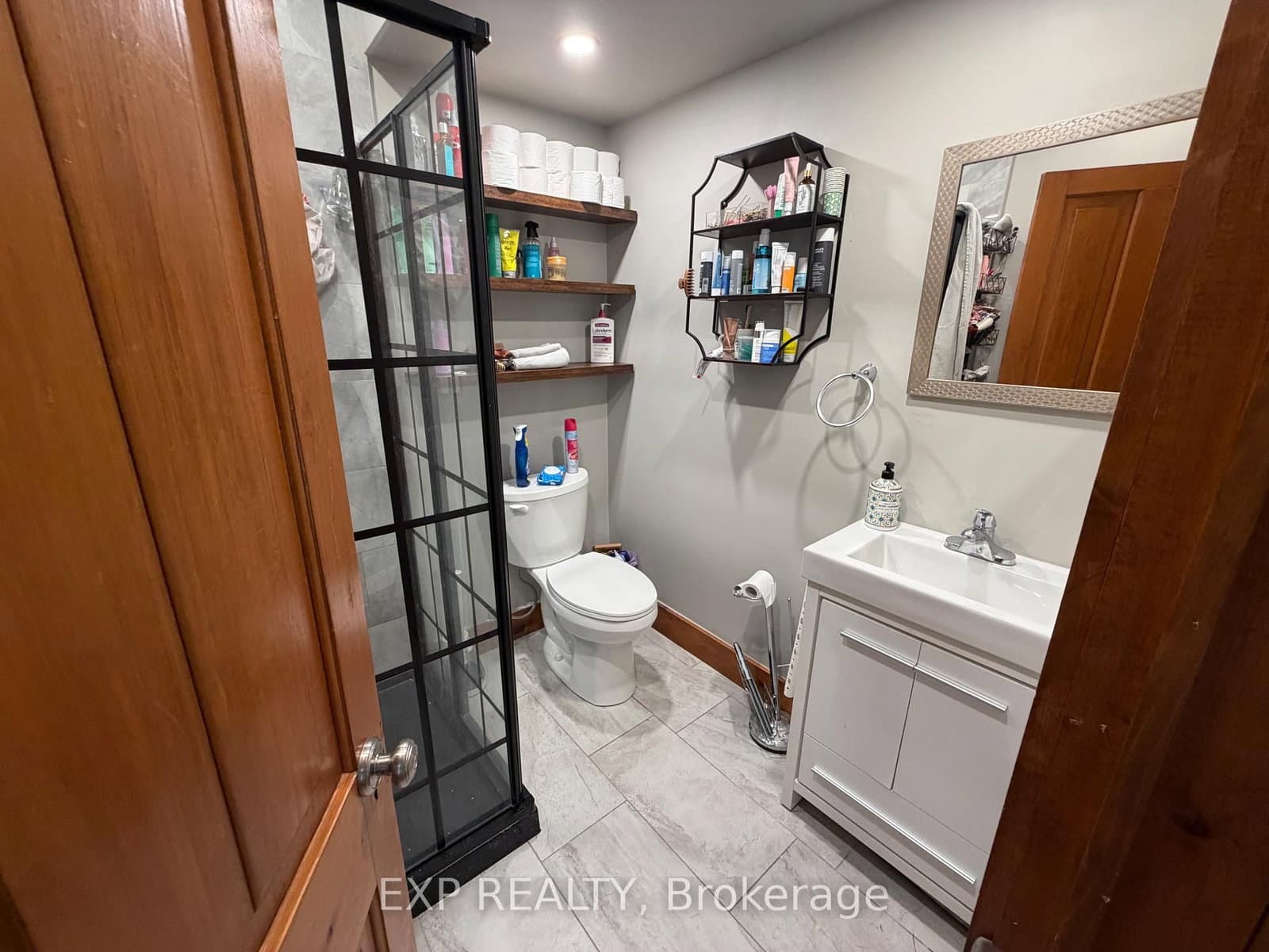 22 First Street, Unit Main thumbnail 14