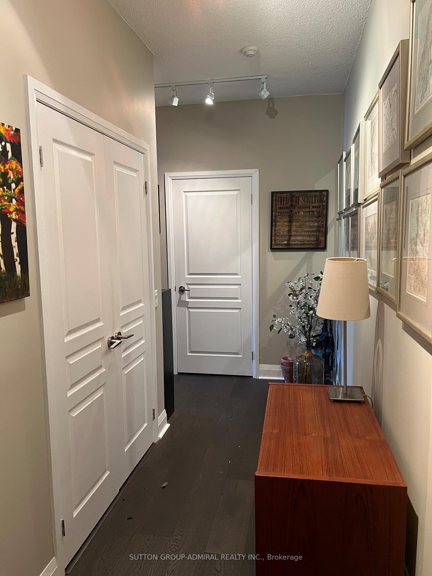 1 Hurontario Street, Unit 1108 thumbnail 3