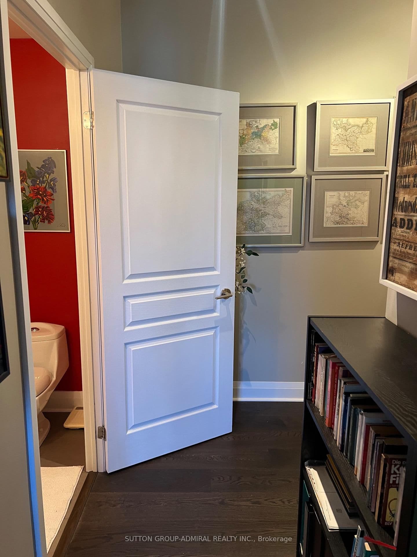 1 Hurontario Street, Unit 1108 thumbnail 4