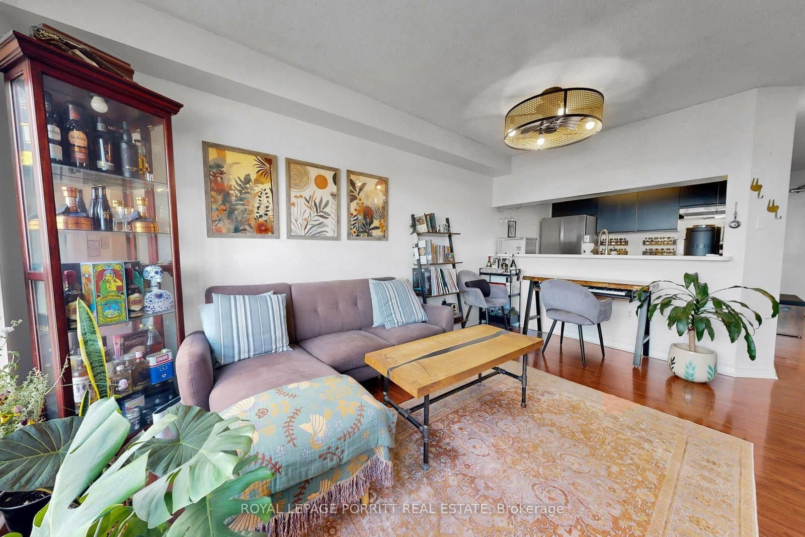 101 Subway Crescent, Unit 414 thumbnail 13