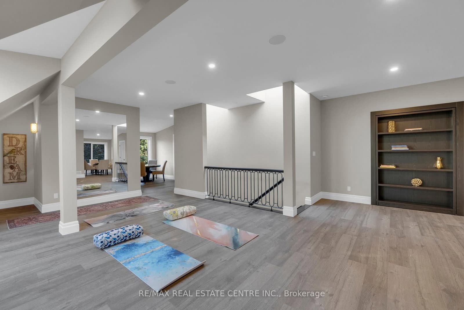 1175 Derry Road thumbnail 38
