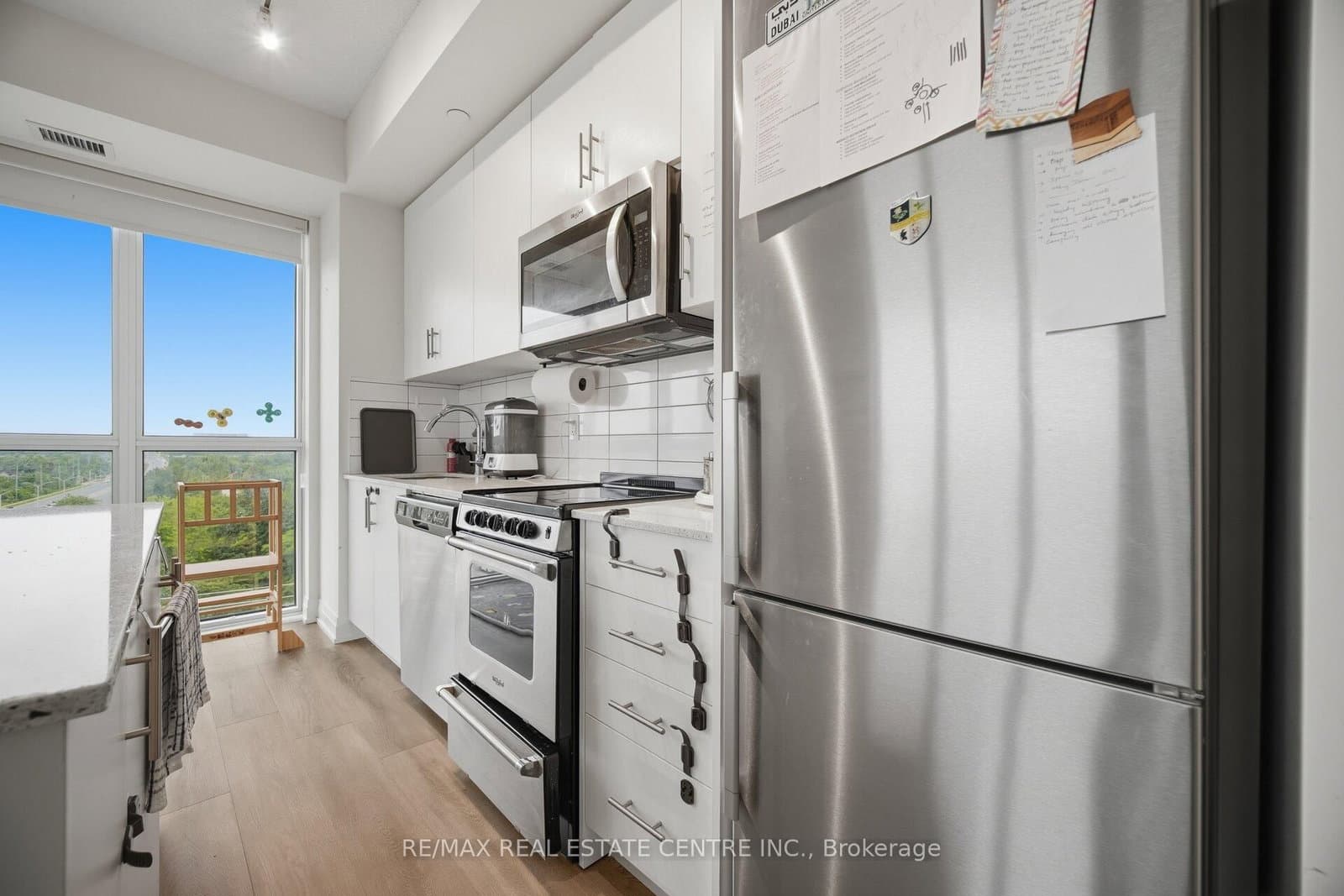 509 Dundas Street W, Unit 618 thumbnail 12