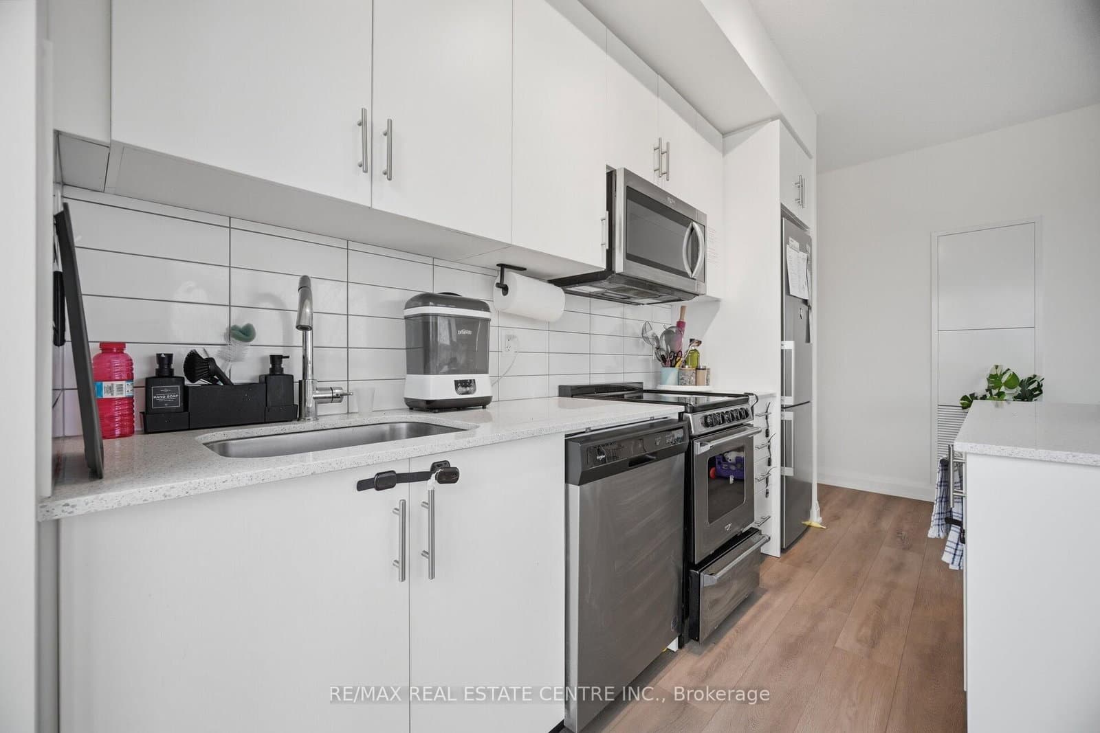 509 Dundas Street W, Unit 618 thumbnail 15