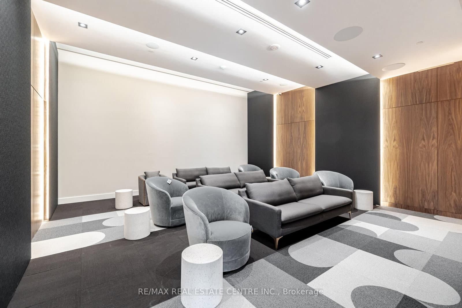 509 Dundas Street W, Unit 618 thumbnail 41
