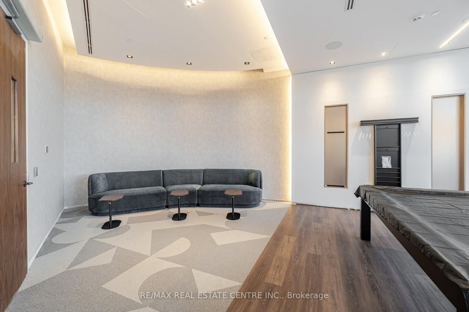 509 Dundas Street W, Unit 618 thumbnail 43