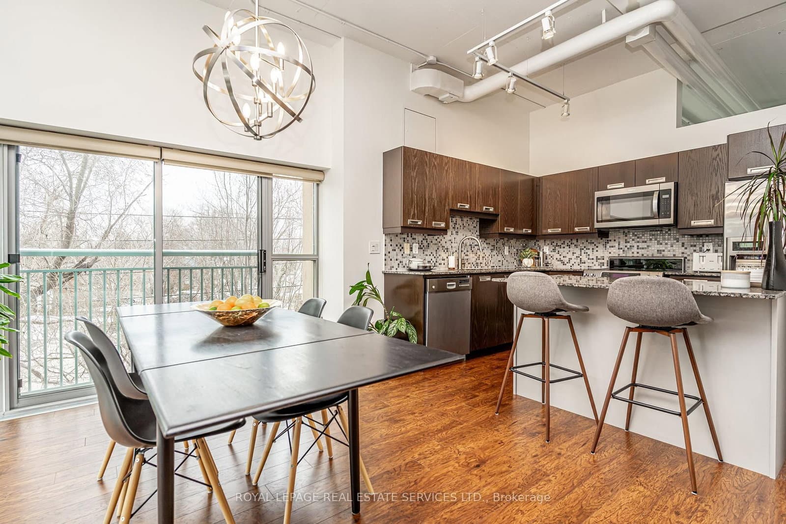 2 Fieldway Road, Unit 206 thumbnail 11
