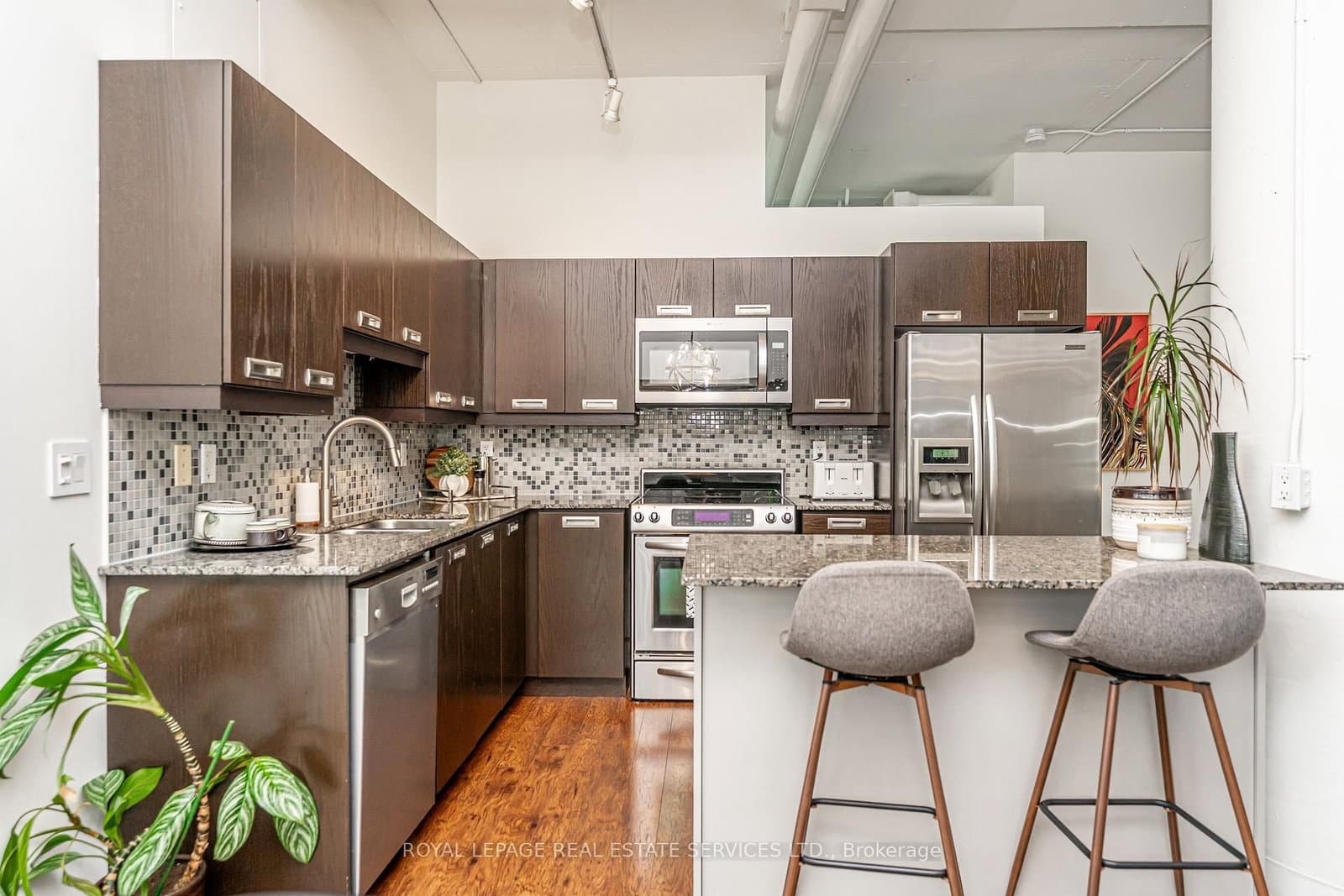 2 Fieldway Road, Unit 206 thumbnail 13