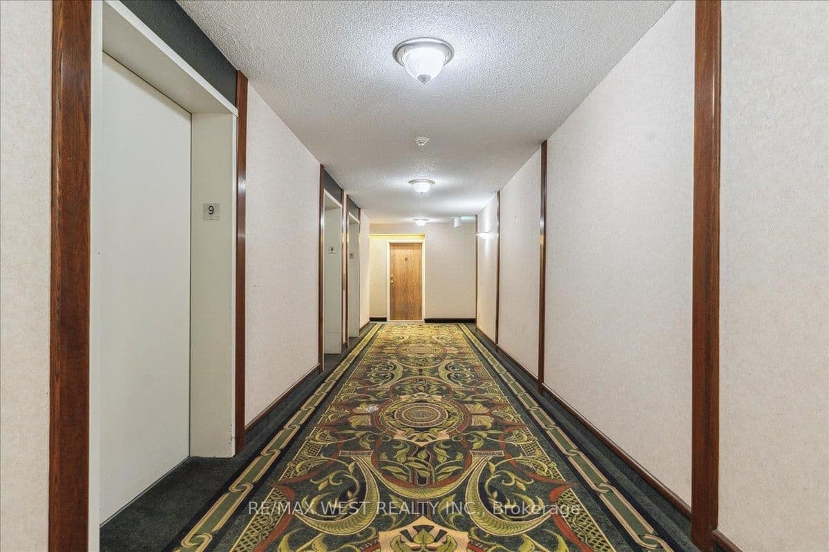 26 Hanover Road, Unit 905 thumbnail 5