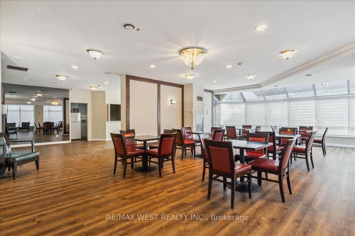 26 Hanover Road, Unit 905 thumbnail 7