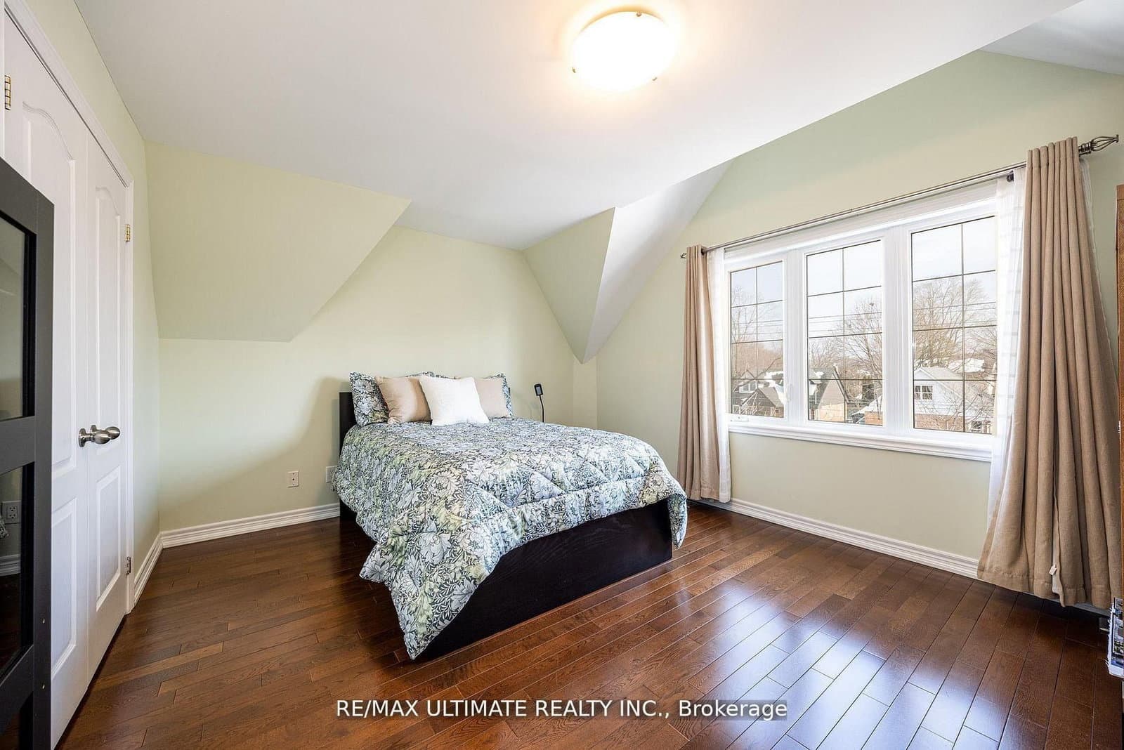 1160 Islington Avenue thumbnail 28